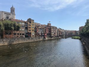 Girona Guide by Tiana Pongs